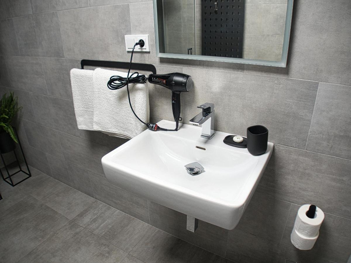 Wellness Gallery Apartments Liberec Eksteriør bilde